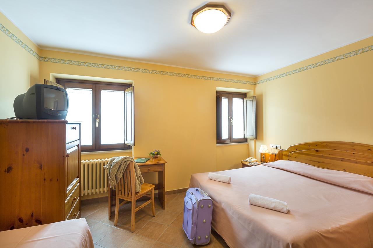 Hotel Trieste Roccaraso Exterior photo